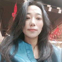 Connie Zheng